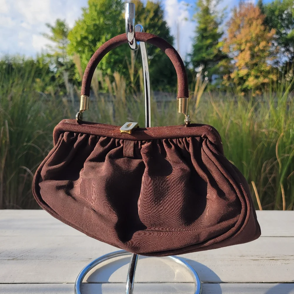 Vintage Fabric Handbag ~ CB Made in USA ~ Satin Lining ~ Attached Coin Purse - Picture 4 of 16